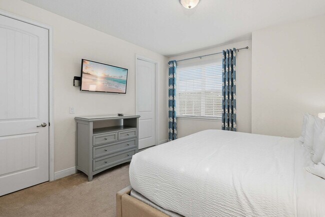 Building Photo - 300 Pendant Ct