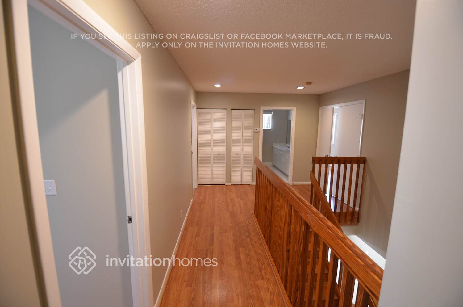 Building Photo - 10444 Sunstream Ln