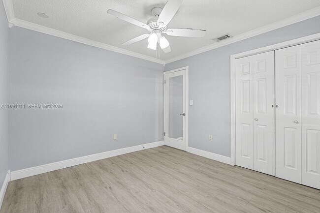 Building Photo - 6854 NW 173rd Dr