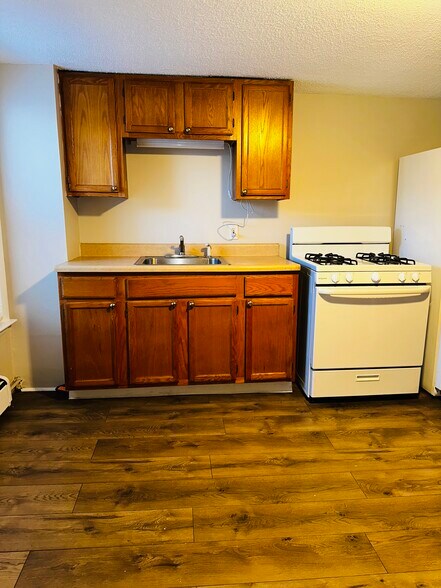 Building Photo - 139 Princeton St