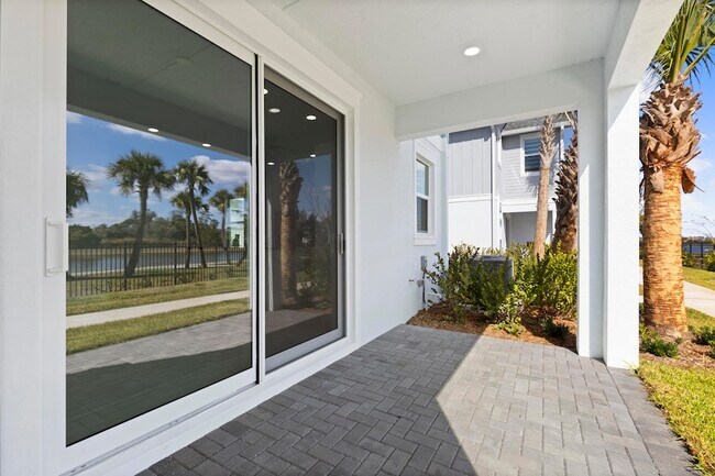 Building Photo - 4416 Longwood Lk Sq