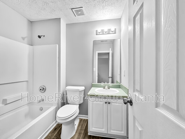 Building Photo - 2864 River Ridge Hill