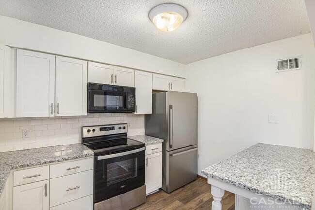 Building Photo - 14121 W 88th Pl