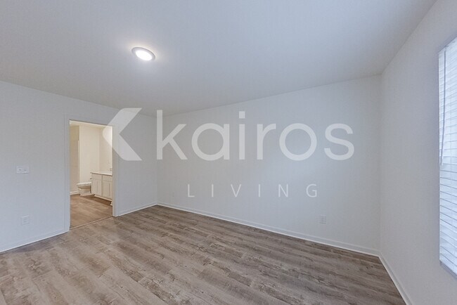 Building Photo - 124 Glory Dr