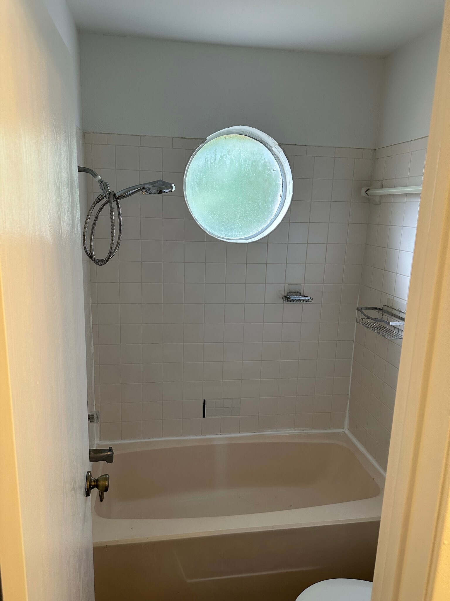 Master bedroom bath - 4504 Dorsett Oaks Cir