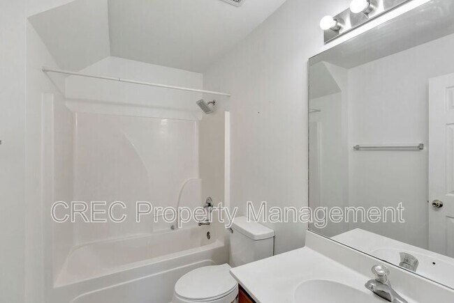 Building Photo - 9176 Maple Grove Dr