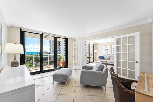 Building Photo - 1600 S Ocean Dr