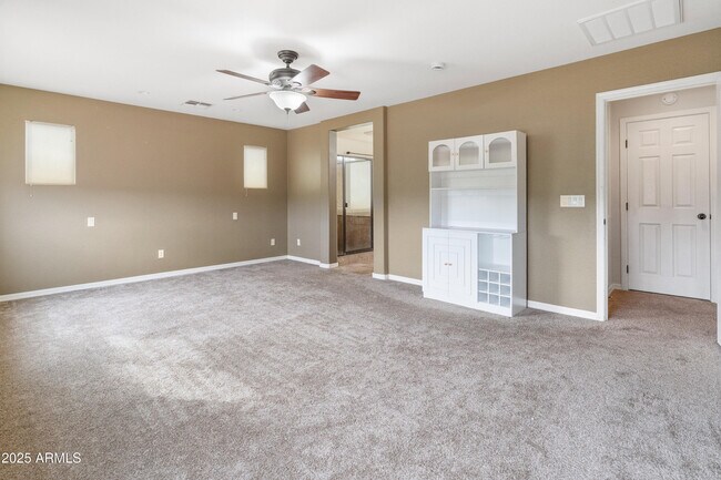 Building Photo - 29553 N 69th Ave