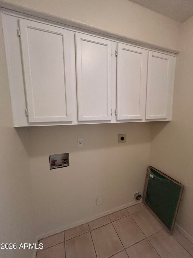 Building Photo - 51 N Del Pueblo Pl