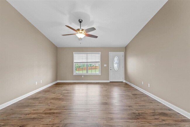 Building Photo - 101 Shadow Pointe Dr