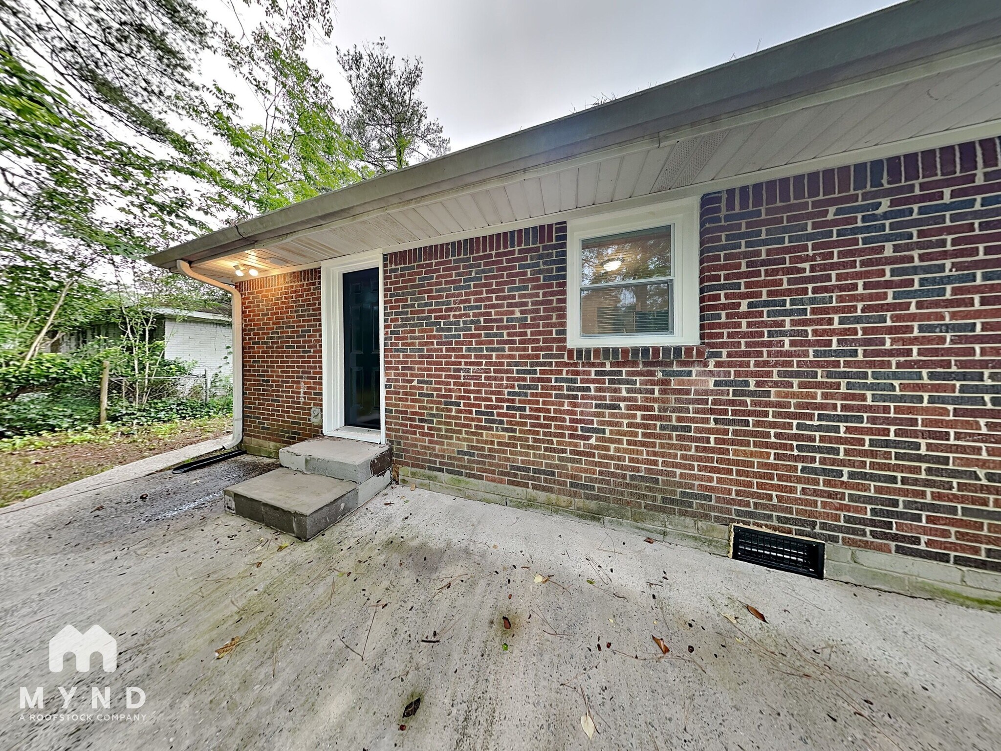 Building Photo - 2116 Barbara Ln