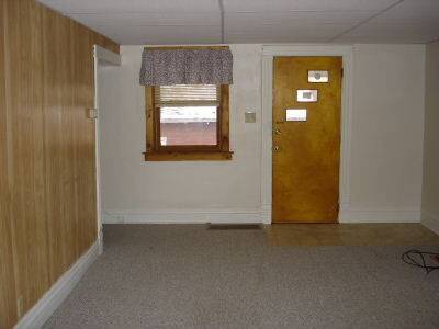 Building Photo - 421 Crawford Ave