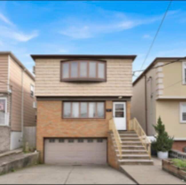 Primary Photo - 156 W 21st St