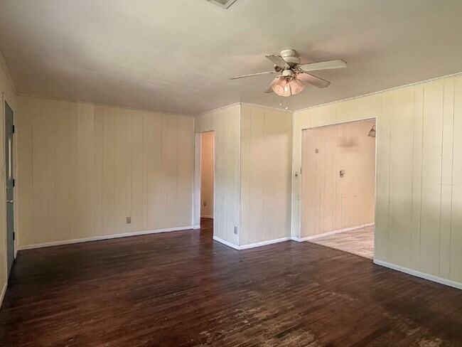 Building Photo - 2 Bedroom Home for Lease!!