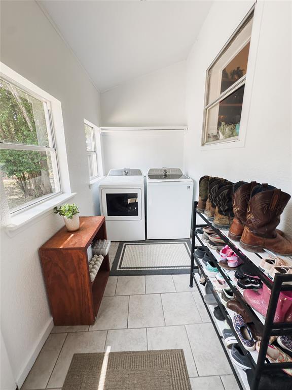 Building Photo - 1335 Belvin St