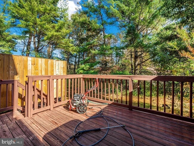 Building Photo - 15505 Villisca Terrace