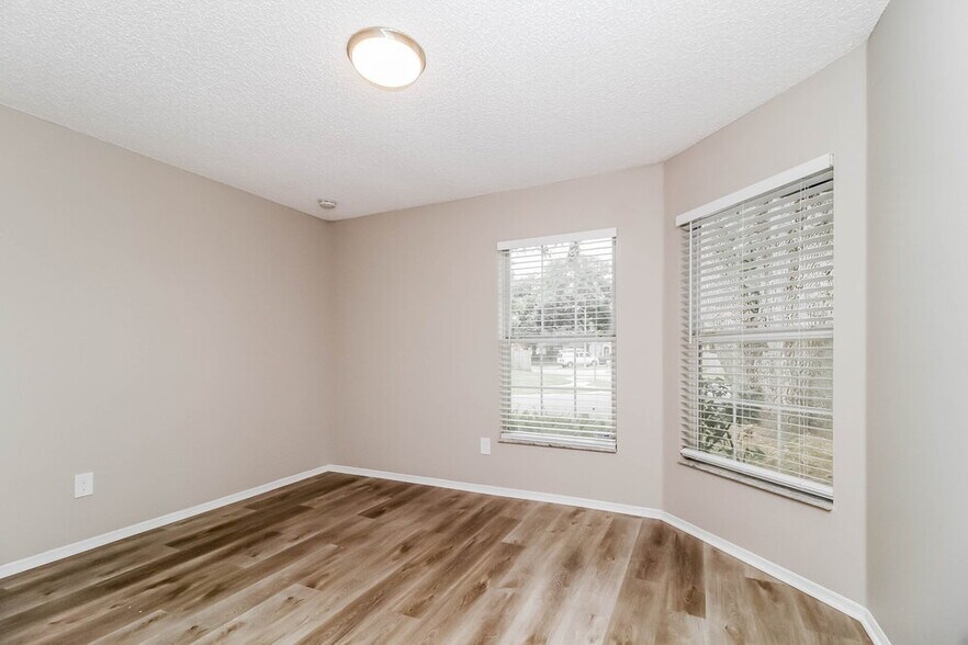 Building Photo - 1962 Shannon Ln