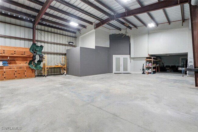 Building Photo - 6070 Lancewood Way