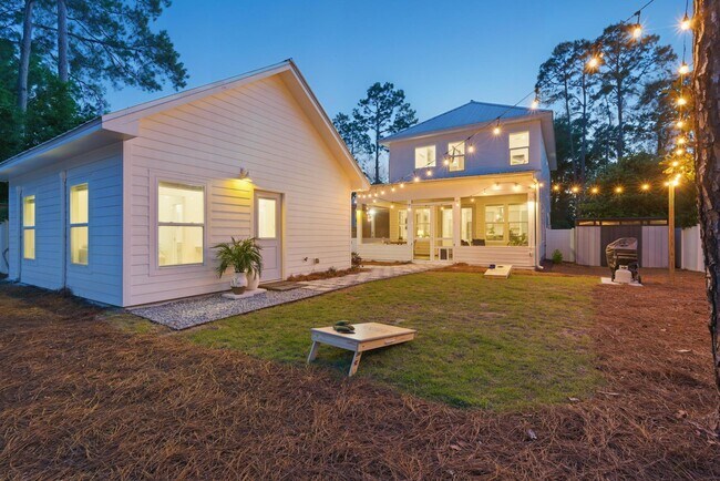 Building Photo - 70 Trae Ln