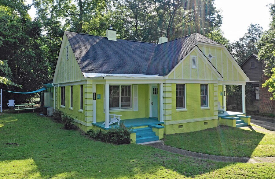 Building Photo - 120 S Harden St