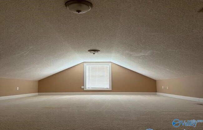 Building Photo - 110 Arrow Path Dr