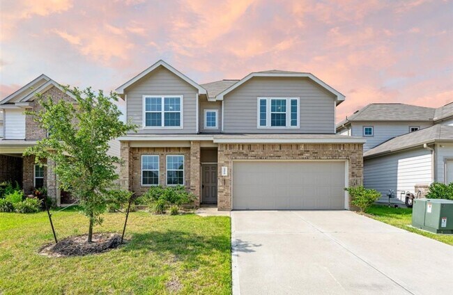 Building Photo - Stunning Lake View 4BR Single Family Home ...