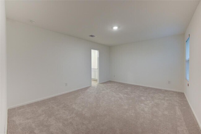 Building Photo - 1610 Birch Wood Dr
