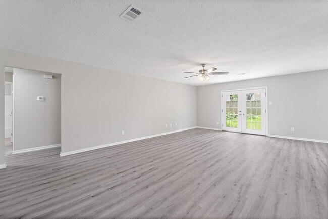 Building Photo - 17043 Macleish Dr