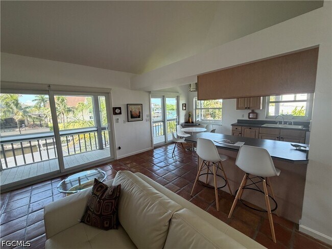 Building Photo - 27189 Gasparilla Dr