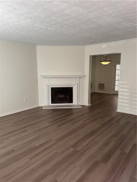 Building Photo - 2907 Queen Anne Ct