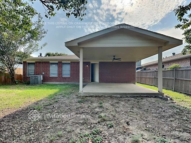 Building Photo - 8037 Iris Cir