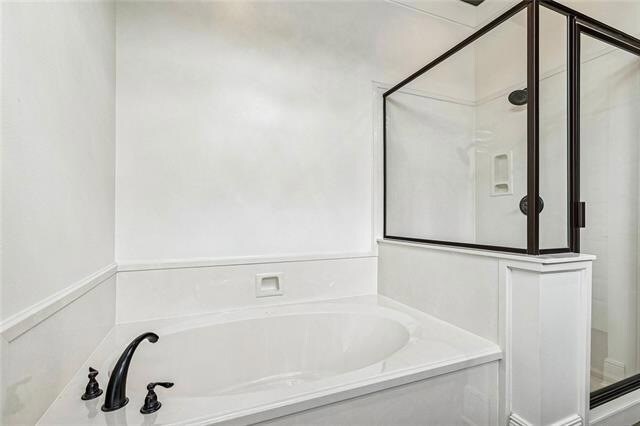 Building Photo - 238 Nicklaus Dr