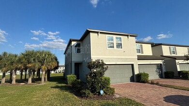 Building Photo - 1061 Desert Candle Dr