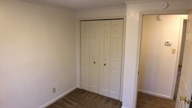 Building Photo - Radford 3 Br/2 Ba, Available July 10th
