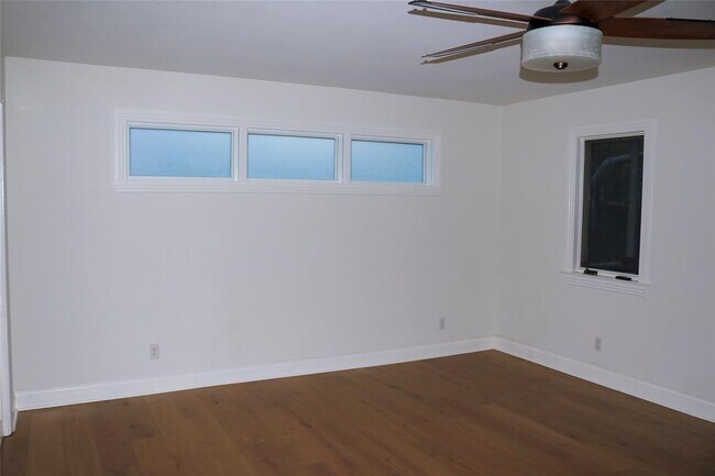 Building Photo - 4804 Caswell Ave