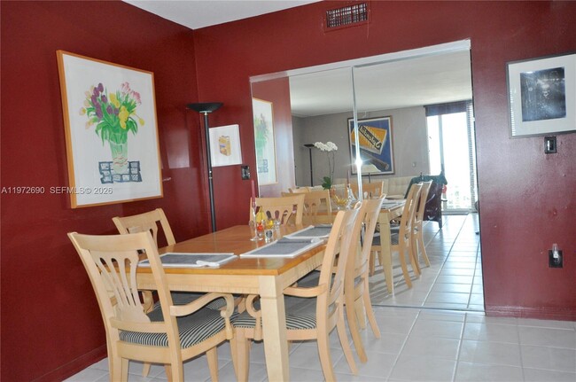 Building Photo - 2829 Indian Creek Dr