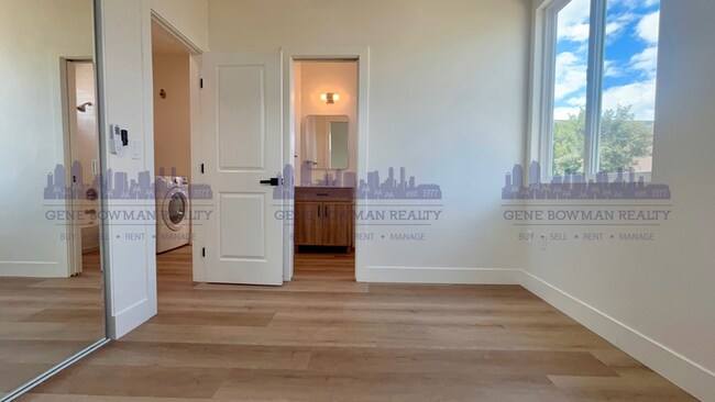 Building Photo - 6742 Waterman Ct