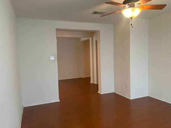 Building Photo - 3 BEDROOM, PLUS STUDY,  BELTON ISD