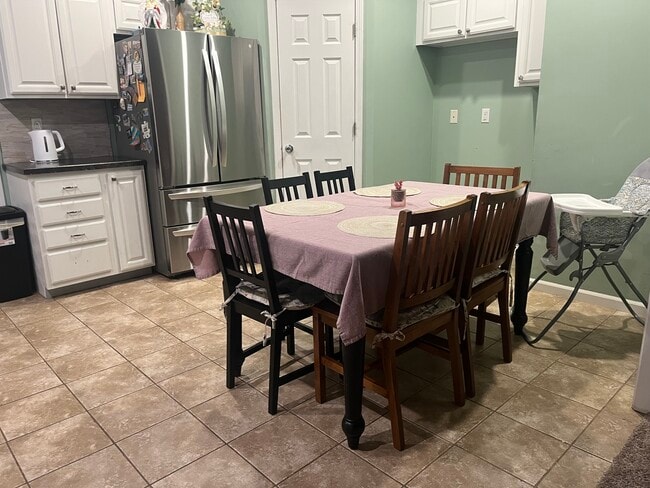 Building Photo - 1514 N Clay St