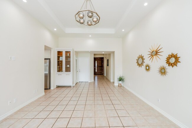 Building Photo - 303 Cinnamon Teal Loop