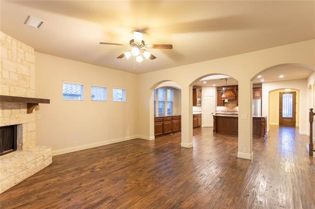 Building Photo - 2409 Lynbridge Dr