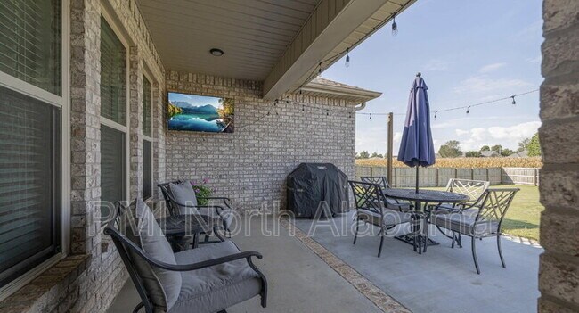 Building Photo - 120 Elledge Farm Dr