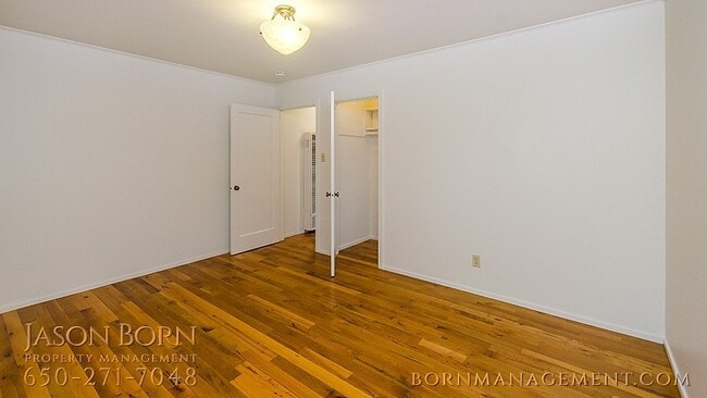 Building Photo - 1351 Chestnut St