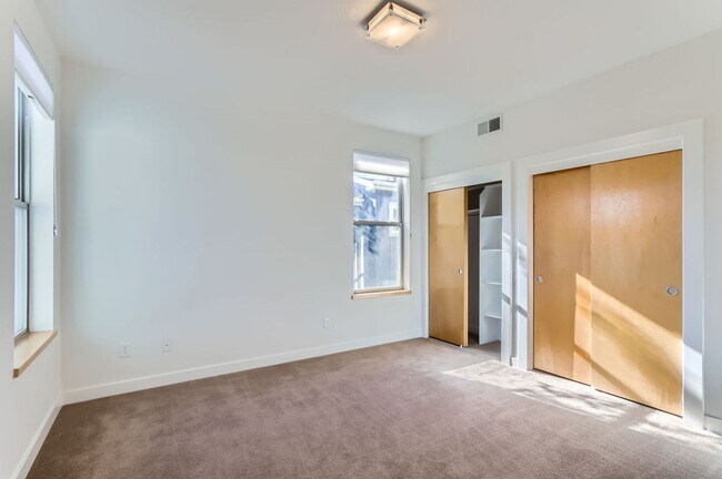 Building Photo - Modern 4-Bedroom Townhouse with Stunning Views in Boulder, CO