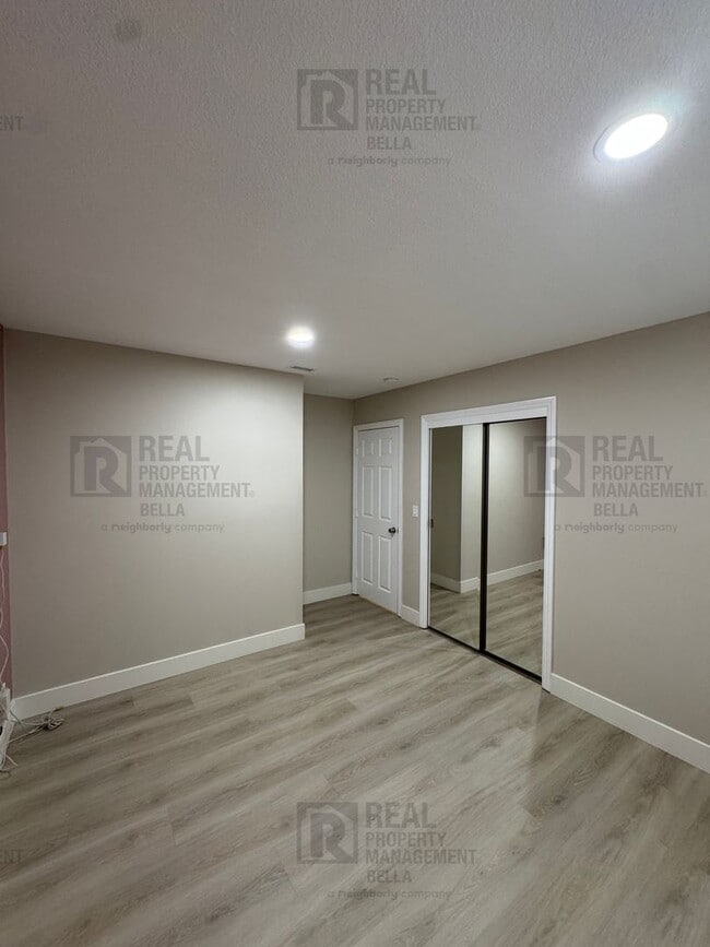 Building Photo - Remodeled Single-Story Corner Lot Home wit...
