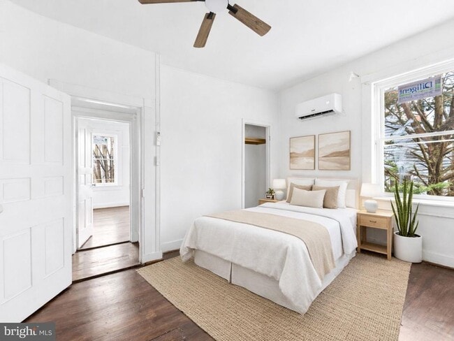 Building Photo - 3110 Main St