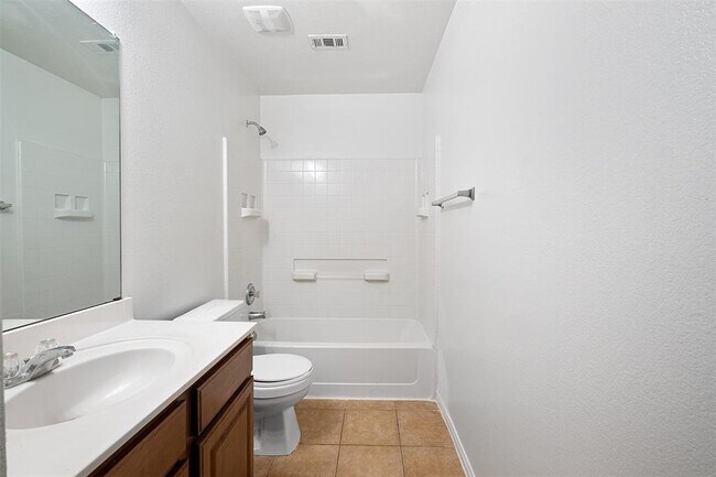 Building Photo - 4101 Bandice Ln
