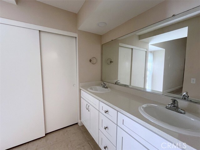 Building Photo - 1311 Longview Dr