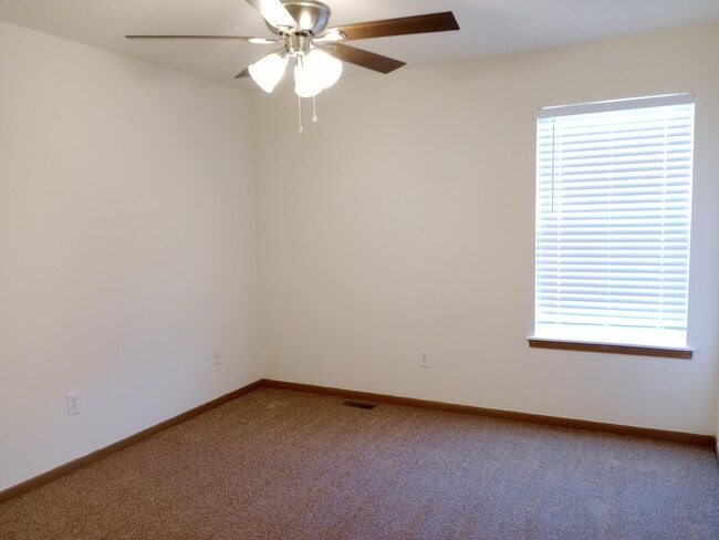 Building Photo - 5718 Canaveral Dr