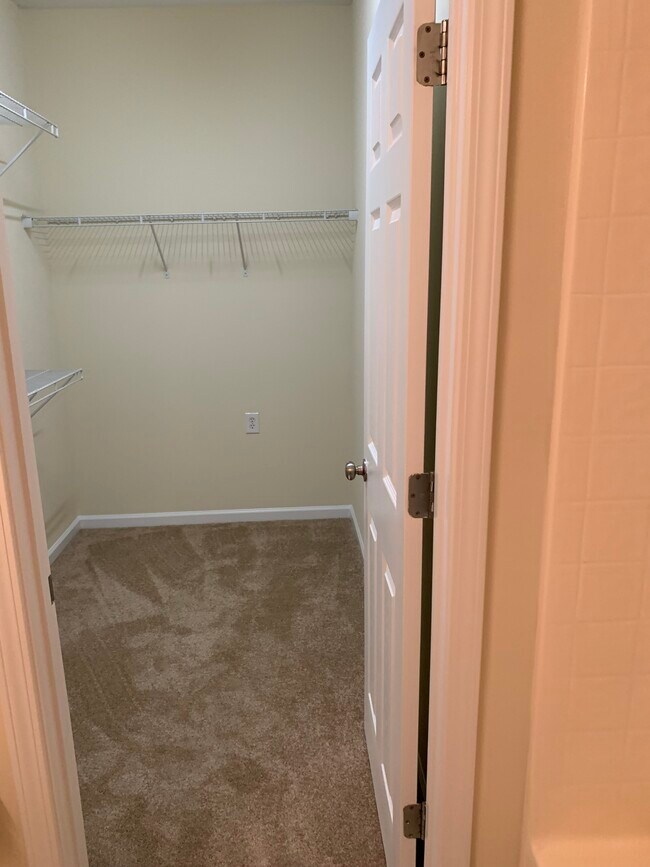 Building Photo - 11619 Stockdale Ct